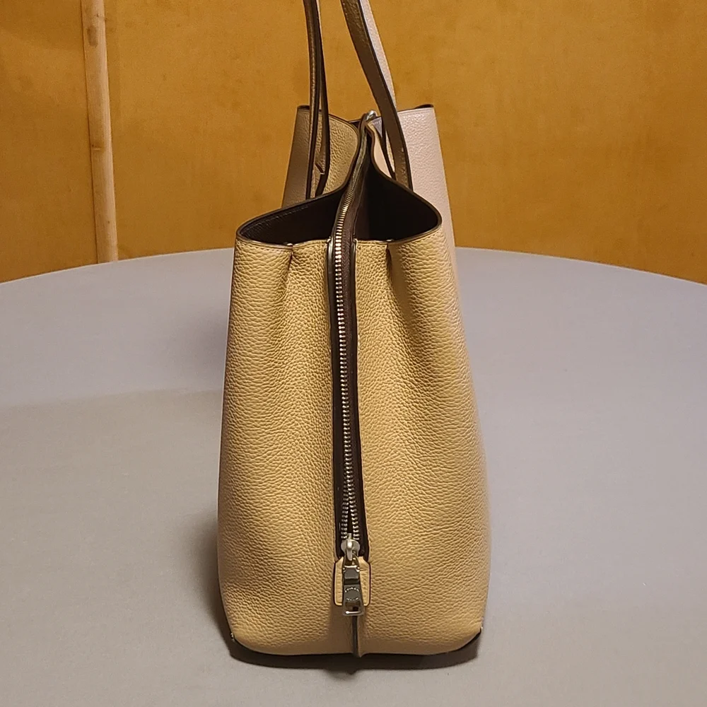 - Coach Charlie Carryall 40 Taupe - Picture 5 of 16